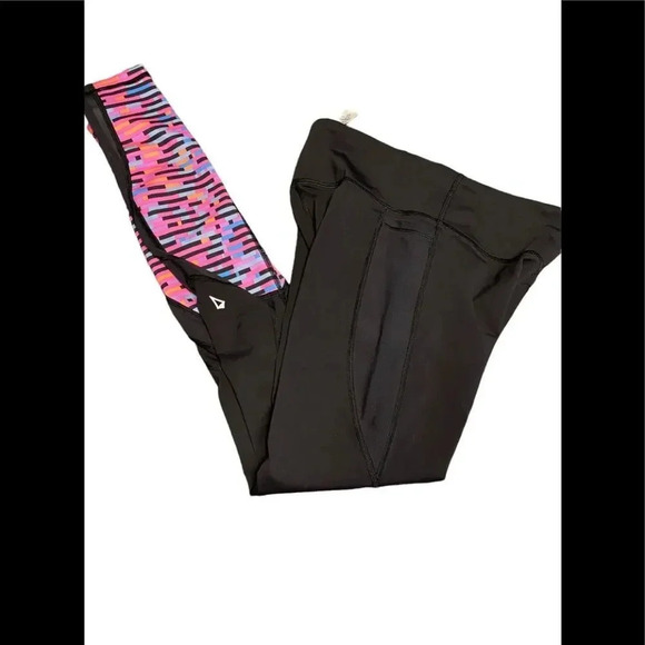 Girl’s Ivivva by Lululemon Cool Urbanite Black Mesh Leggings Sz 12 - Picture 3 of 5